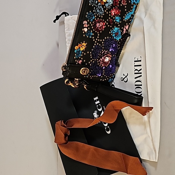 NEW COACH & Rodarte 11702 Turnlock Wristlet 30 Glovetanned Leather with Sequins - Picture 6 of 8